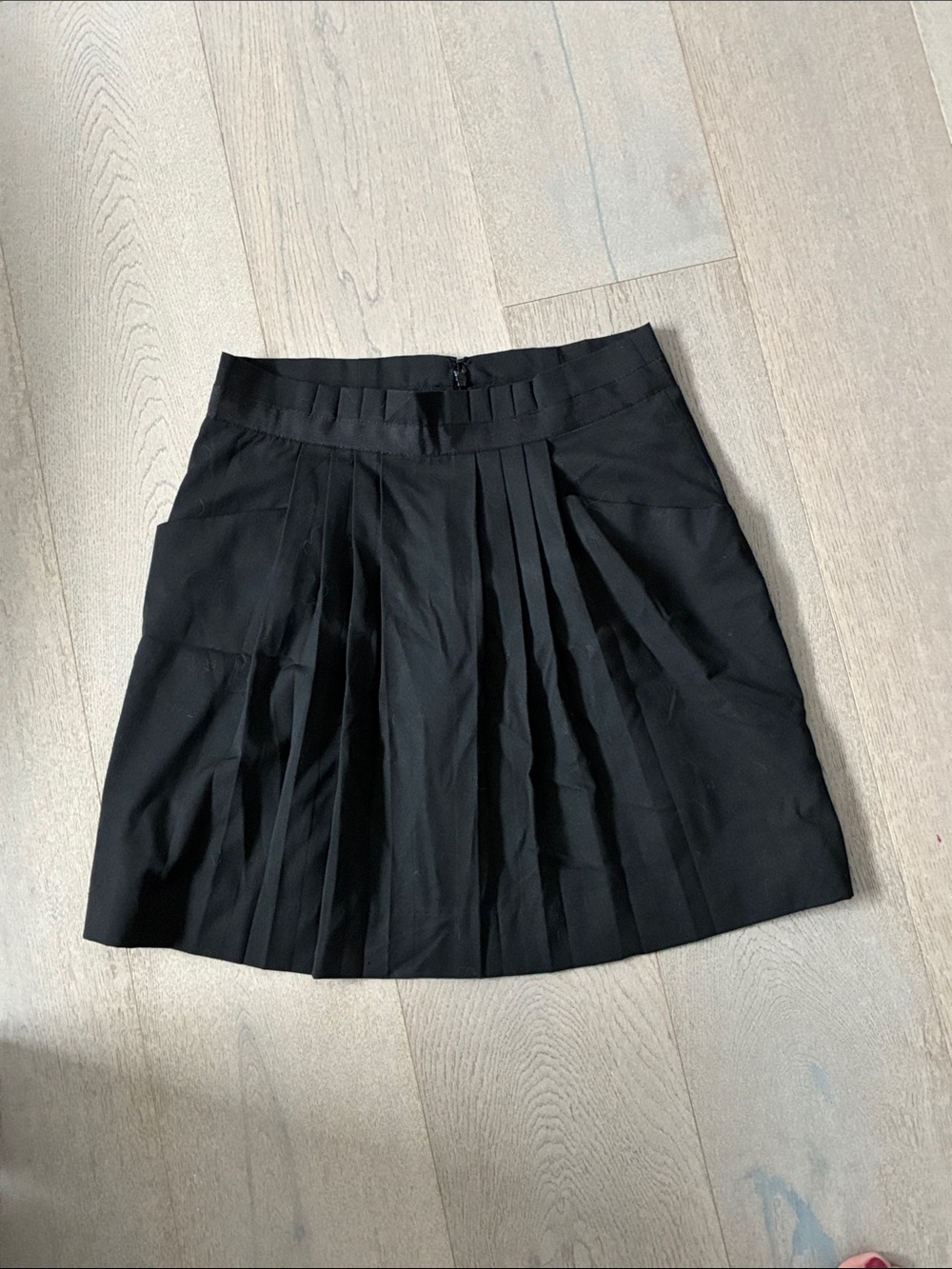 GAP Black Pleated Mini Skirt